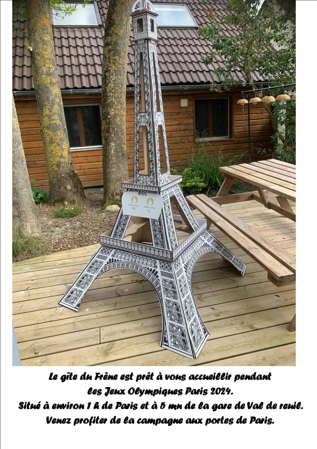 Le gite du Frene Poses Extérieur photo