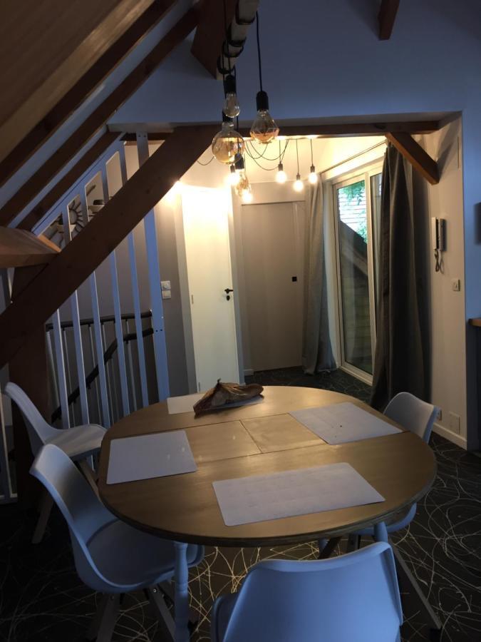 Le gite du Frene Poses Extérieur photo